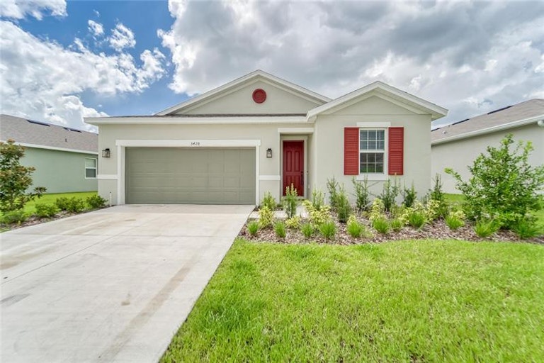 Photo 1 of 39 - 5428 Arlington River Dr, Lakeland, FL 33811
