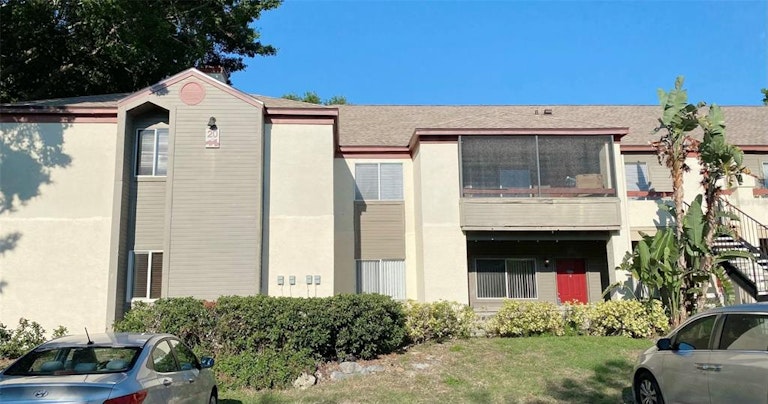Photo 2 of 28 - 10263 Gandy Blvd N #2001, Saint Petersburg, FL 33702