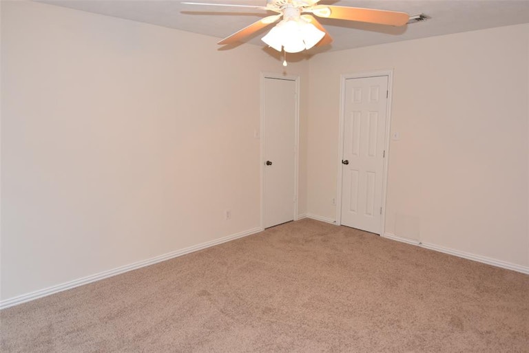 Photo 22 of 34 - 20010 Queens Oak Ct, Spring, TX 77379