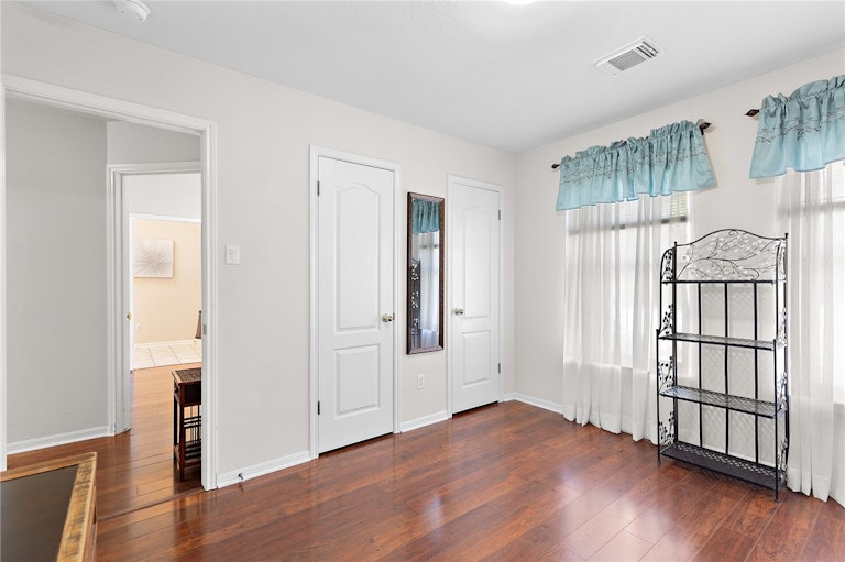 Photo 27 of 32 - 1104 Terra St, Round Rock, TX 78665