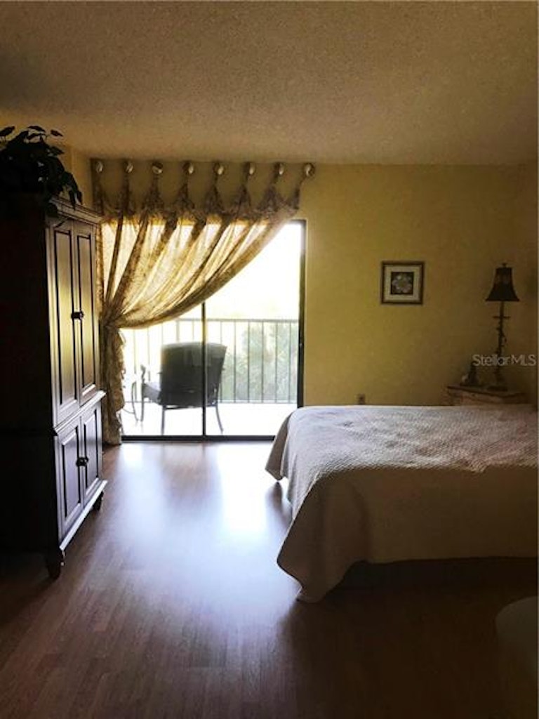 Photo 5 of 6 - 3300 Cove Cay Dr #2B, Clearwater, FL 33760