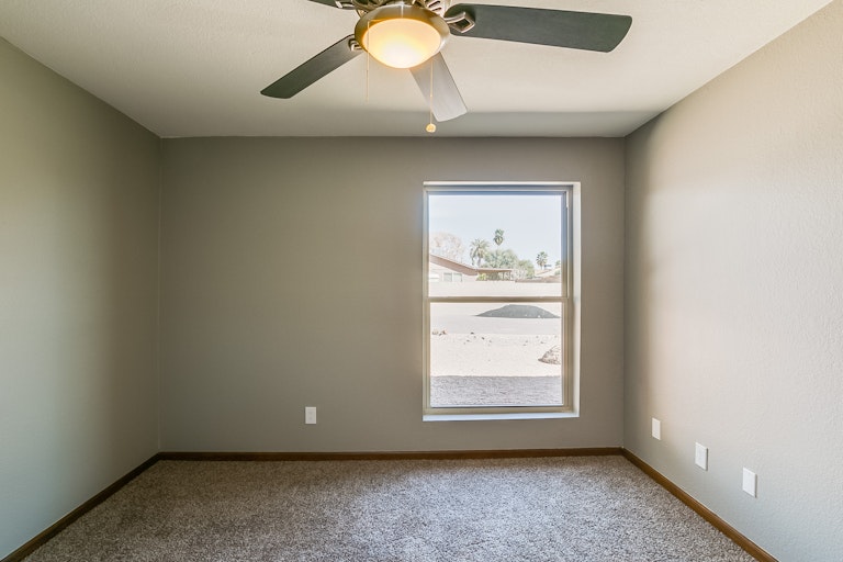 Photo 20 of 31 - 5245 W Christy Dr, Glendale, AZ 85304
