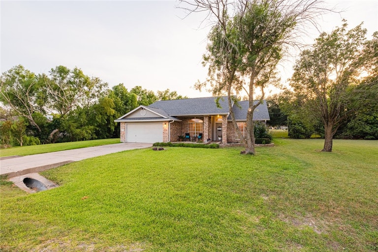 Photo 8 of 40 - 21004 Apache Plum Ln, Pflugerville, TX 78660