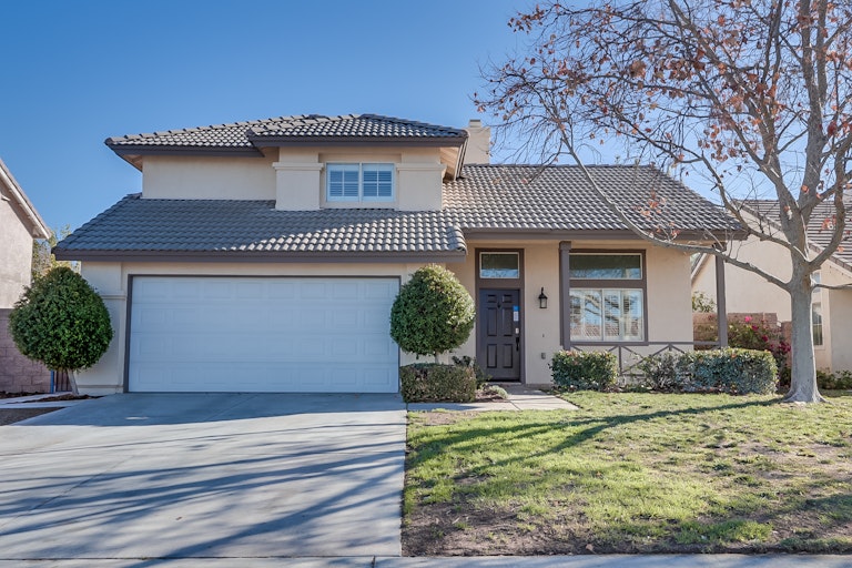 Photo 1 of 17 - 1568 N Grove St, Redlands, CA 92374