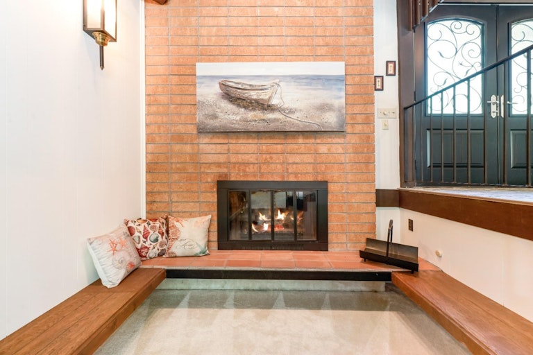 Photo 14 of 52 - 7373 Nob Hill Dr, Carmichael, CA 95608