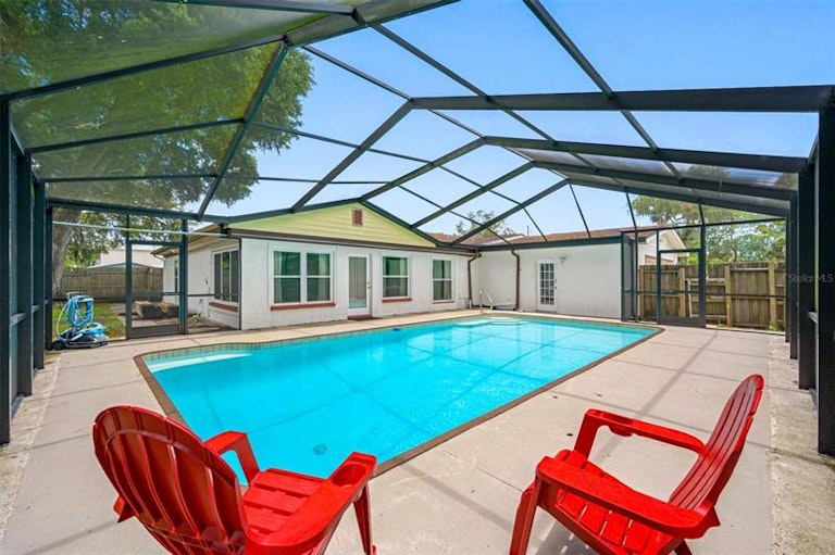 Photo 2 of 13 - 6067 Oak Ridge Ave, New Port Richey, FL 34653