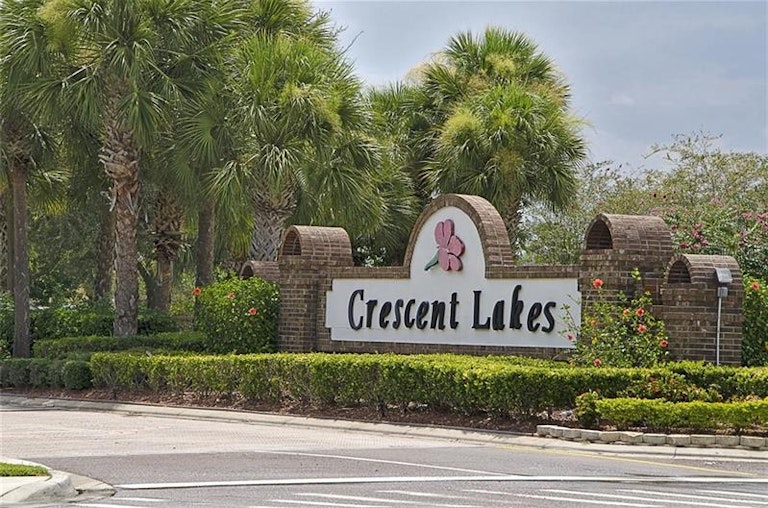 Photo 18 of 24 - 5401 Dahlia Reserve Dr, Kissimmee, FL 34758