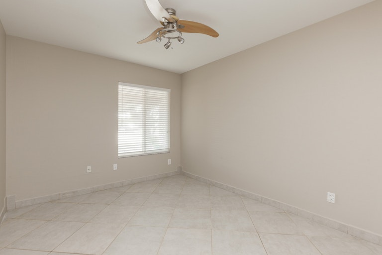 Photo 17 of 26 - 6703 S Lakeshore Dr, Tempe, AZ 85283
