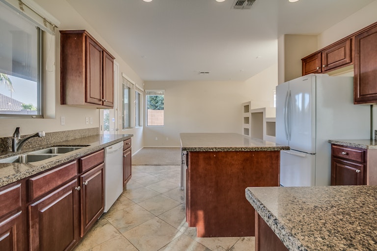 Photo 9 of 24 - 3370 E Merlot St, Gilbert, AZ 85298