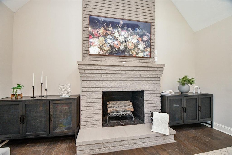 Photo 16 of 49 - 5402 Rutherglenn Dr, Houston, TX 77096