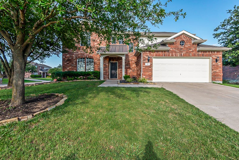 Photo 1 of 30 - 116 Valley Ranch Ct, Waxahachie, TX 75165