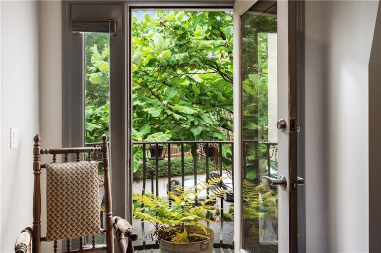 Photo 26 of 29 - 1467 Monroe Dr NE #4, Atlanta, GA 30324