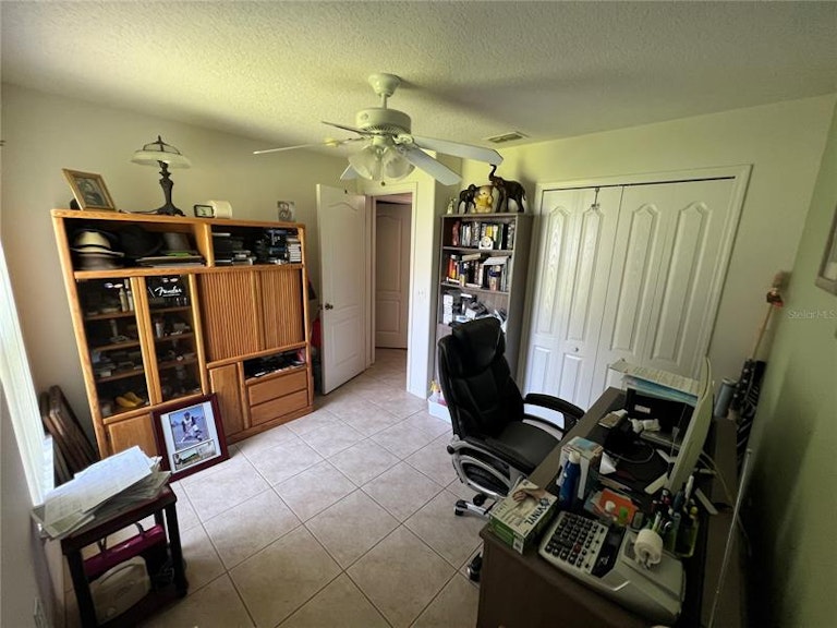 Photo 19 of 59 - 1028 Grand Reserve Dr, Davenport, FL 33837