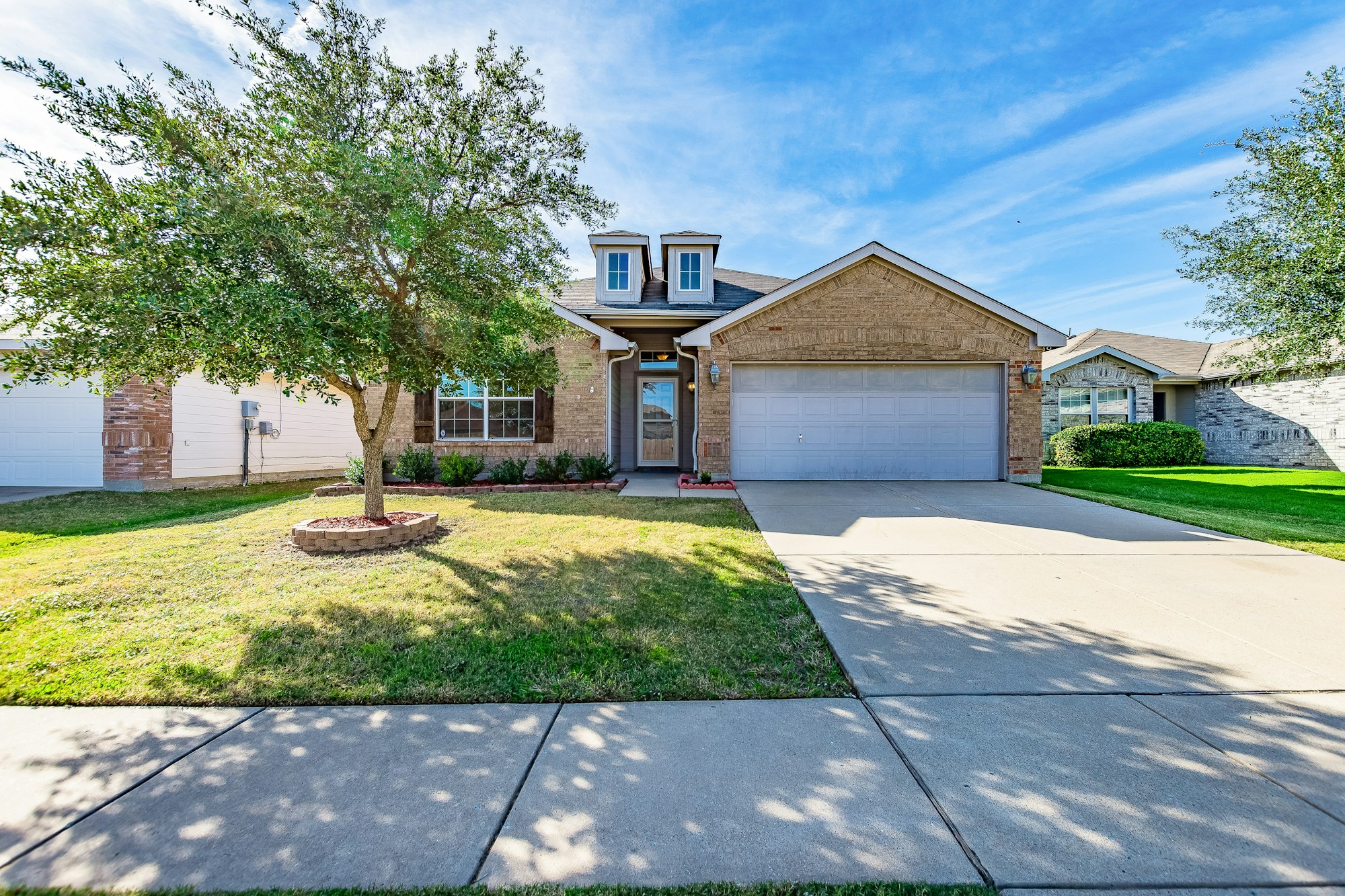 Photo 1 of 20 - 814 Sycamore St, Anna, TX 75409