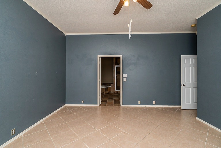 Photo 21 of 47 - 1309 Woodthorpe Dr, Mesquite, TX 75181