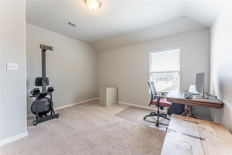 Photo 27 of 40 - 6001 Chatham Dr, McKinney, TX 75071