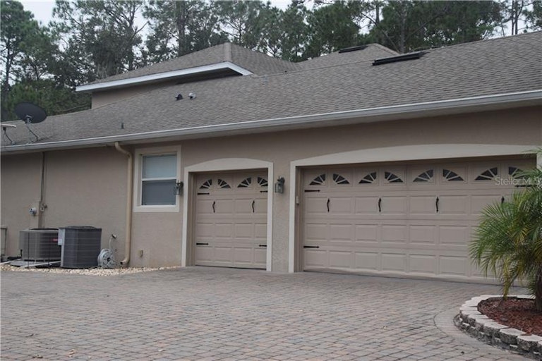 Photo 2 of 24 - 5445 Nevada Ave, Sanford, FL 32771