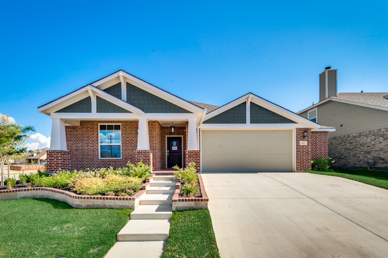Photo 1 of 26 - 1801 Kaiser Cv, Argyle, TX 76226