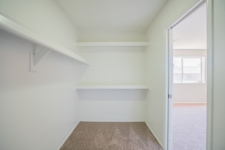 Photo 15 of 24 - 309 W Ross Ave, Phoenix, AZ 85027