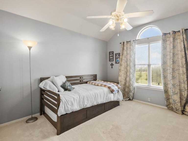 Photo 30 of 38 - 4133 Walnut Creek Ct, Fort Worth, TX 76137