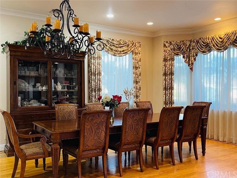 Photo 11 of 52 - 10009 Downey Sanford Bridge Rd, Downey, CA 90240