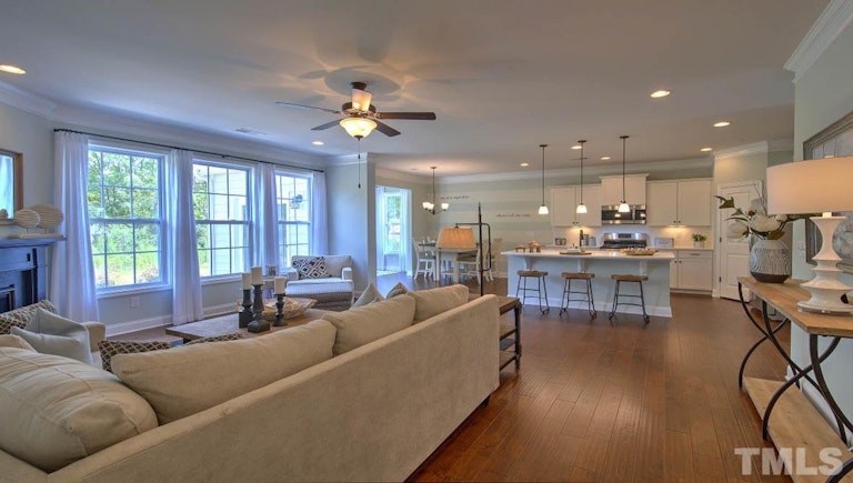 Photo 14 of 68 - 432 Bluffberry Way, Hillsborough, NC 27278