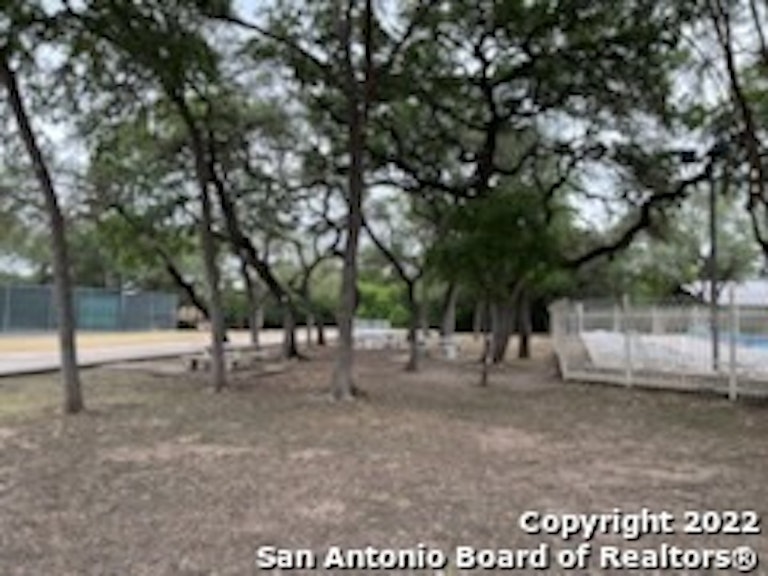 Photo 31 of 51 - 10935 Hamlen Park Dr S, San Antonio, TX 78249