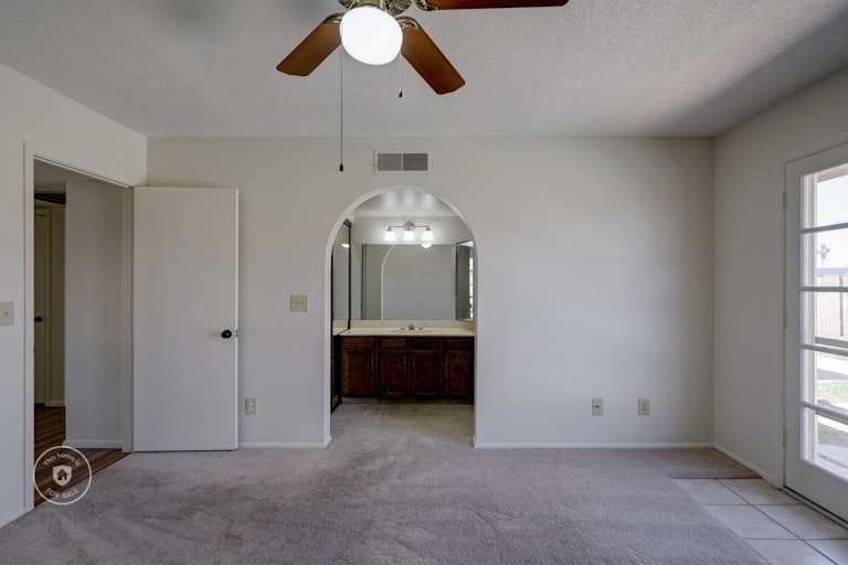 Photo 21 of 29 - 3856 W Wagoner Rd, Glendale, AZ 85308