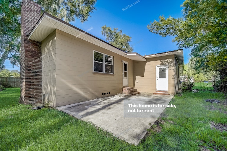 Photo 26 of 29 - 2845 Holly Point Dr, Jacksonville, FL 32277