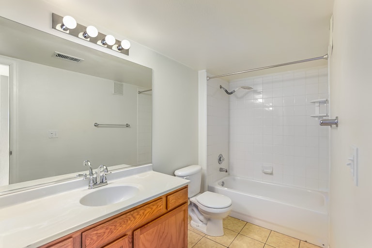 Photo 17 of 17 - 8615 W Berry Ave #204, Littleton, CO 80123