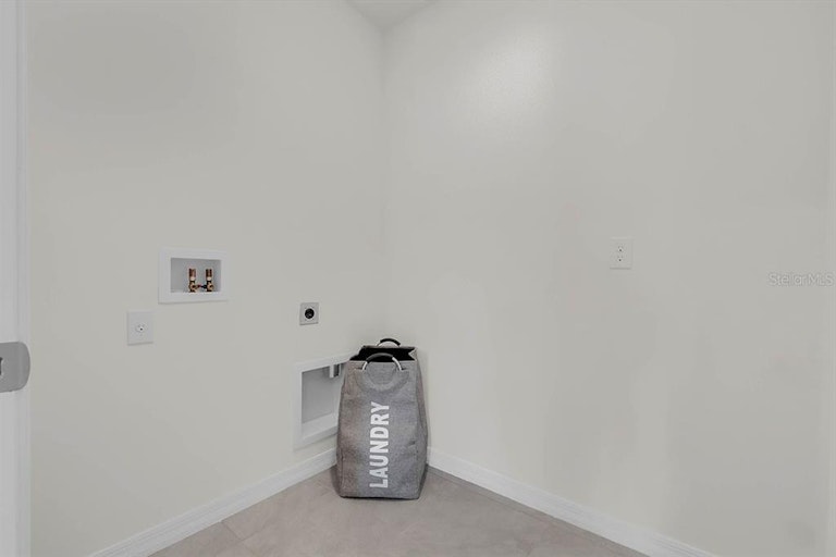 Photo 27 of 28 - 5508 Siltstone St, Lakeland, FL 33811