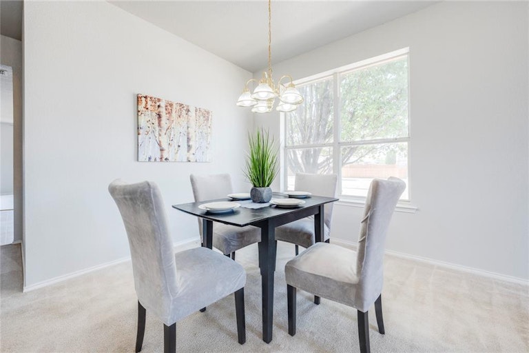 Photo 6 of 25 - 9873 Sparrow Hawk Ln, Fort Worth, TX 76108