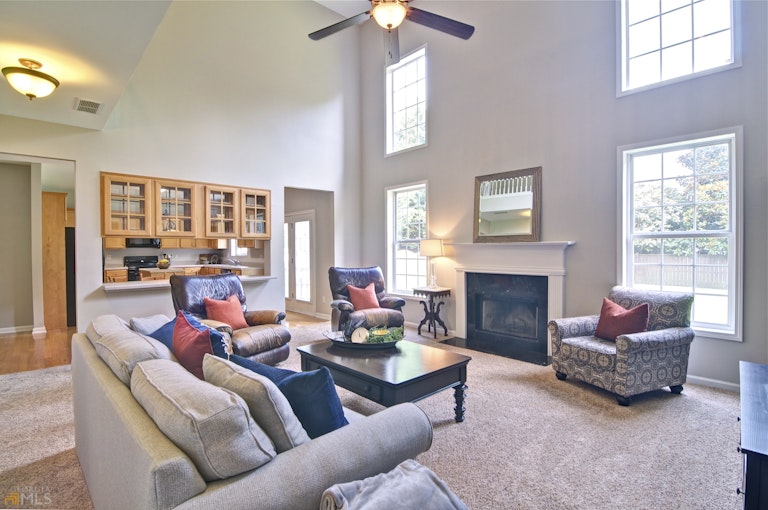 Photo 19 of 55 - 383 Windsong Way, Woodstock, GA 30188