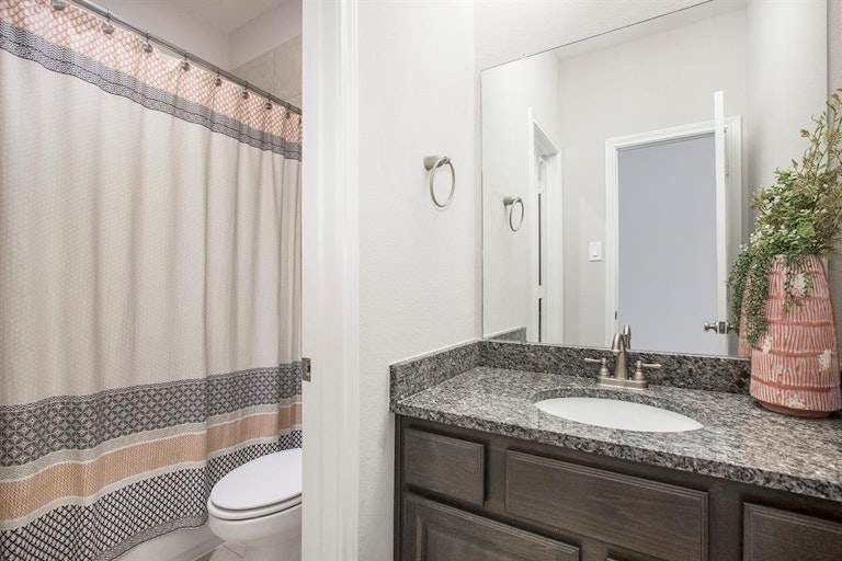 Photo 32 of 47 - 10610 Grace Hollow Dr, Cypress, TX 77433