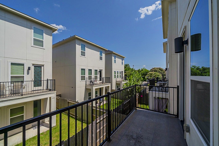 Photo 37 of 37 - 5625 Mina Way, Houston, TX 77081