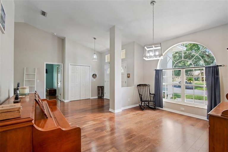 Photo 30 of 50 - 1719 Woodpond Way, Lutz, FL 33559
