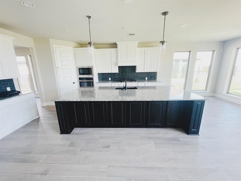 Photo 18 of 47 - 20927 Velvet Wing Dr, Cypress, TX 77433
