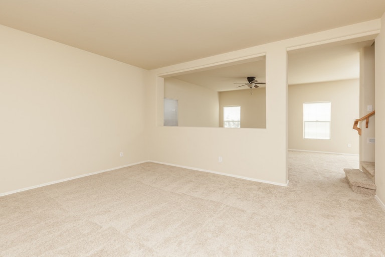 Photo 4 of 27 - 6704 S 54th Ln, Phoenix, AZ 85339