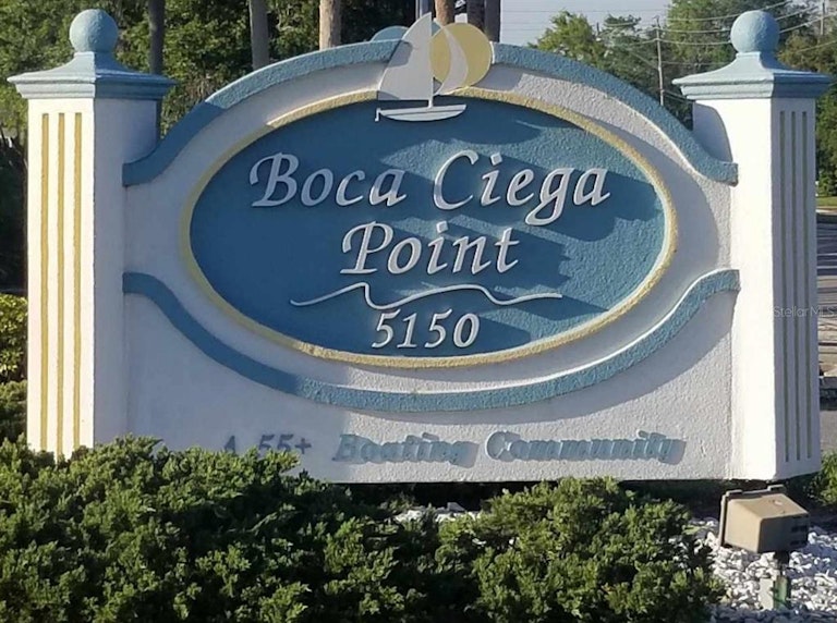 Photo 2 of 39 - 1 Boca Ciega Point Blvd #102, Saint Petersburg, FL 33708