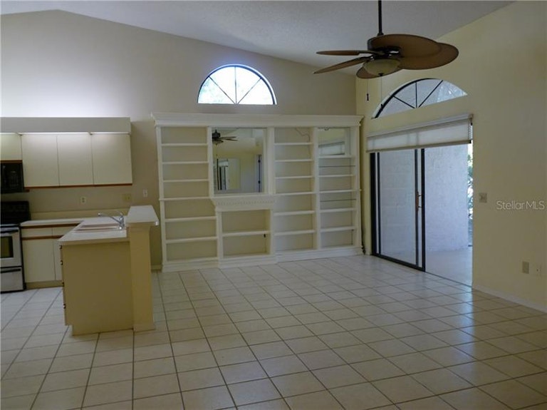 Photo 7 of 12 - 6129 Nicole Dr, Sarasota, FL 34243