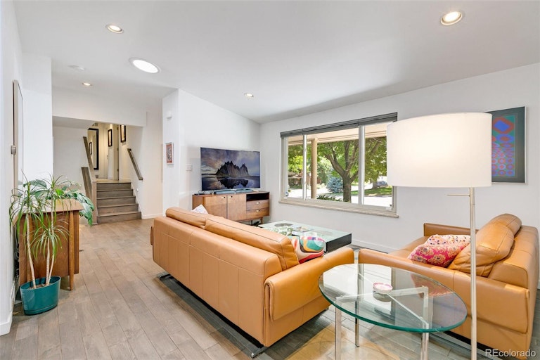 Photo 6 of 35 - 2689 Quail St, Lakewood, CO 80215