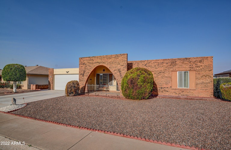 Photo 7 of 32 - 14444 N Lakeforest Dr, Sun City, AZ 85351