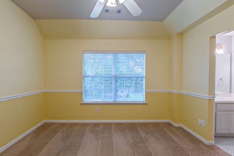 Photo 31 of 41 - 1900 Winchester St, McKinney, TX 75070