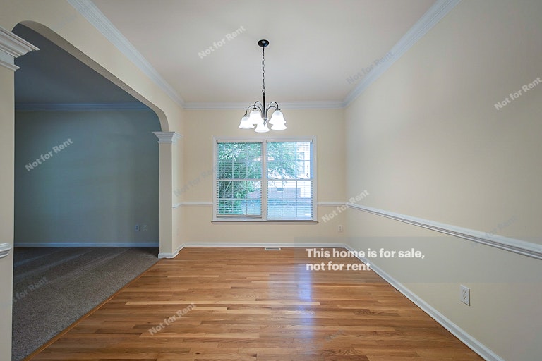 Photo 11 of 23 - 209 Calebra Way, Cary, NC 27519
