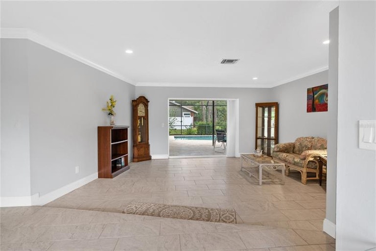 Photo 14 of 50 - 2982 Enisgrove Dr, Palm Harbor, FL 34683