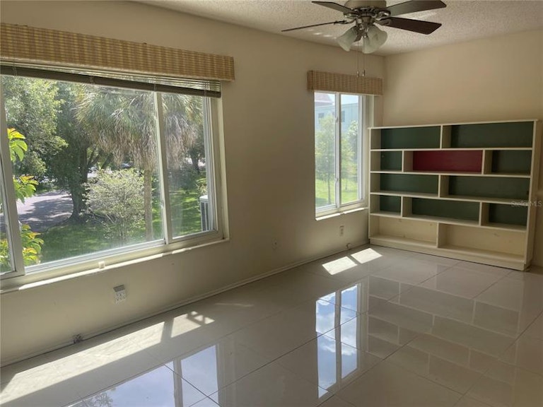 Photo 7 of 22 - 2386 Sumatran Way #26, Clearwater, FL 33763