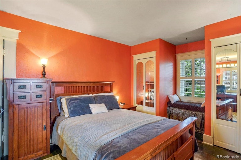 Photo 17 of 36 - 5677 S Louthan St, Littleton, CO 80120