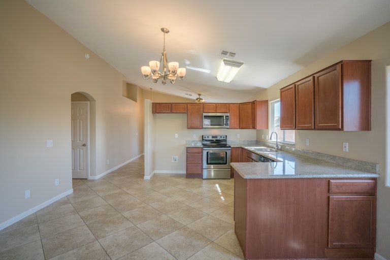 Photo 6 of 24 - 3564 W Tina Ln, Glendale, AZ 85310