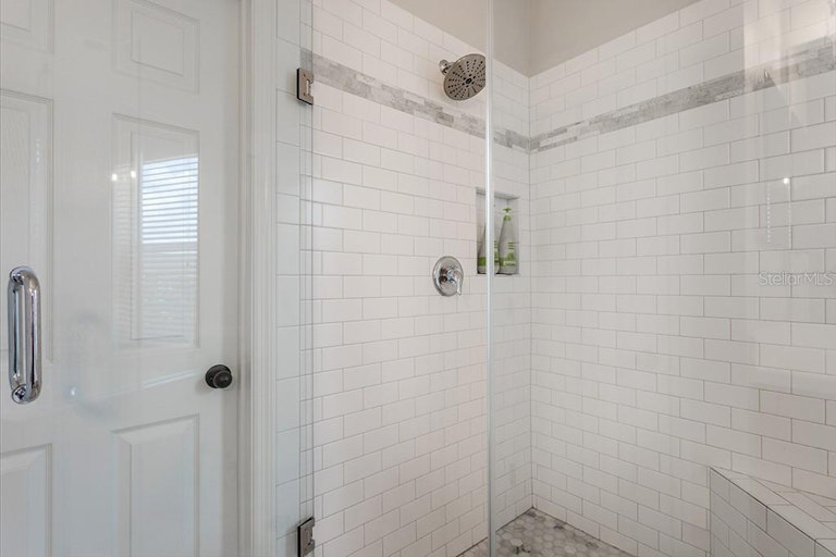 Photo 32 of 59 - 11215 Great Neck Rd, Riverview, FL 33578