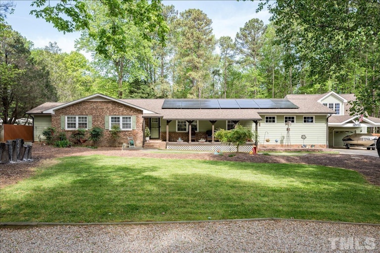Photo 2 of 40 - 13041 Norwood Rd, Raleigh, NC 27613